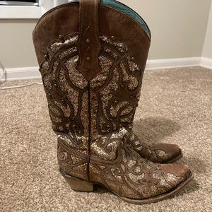 Corral cowgirl boots. Size 8